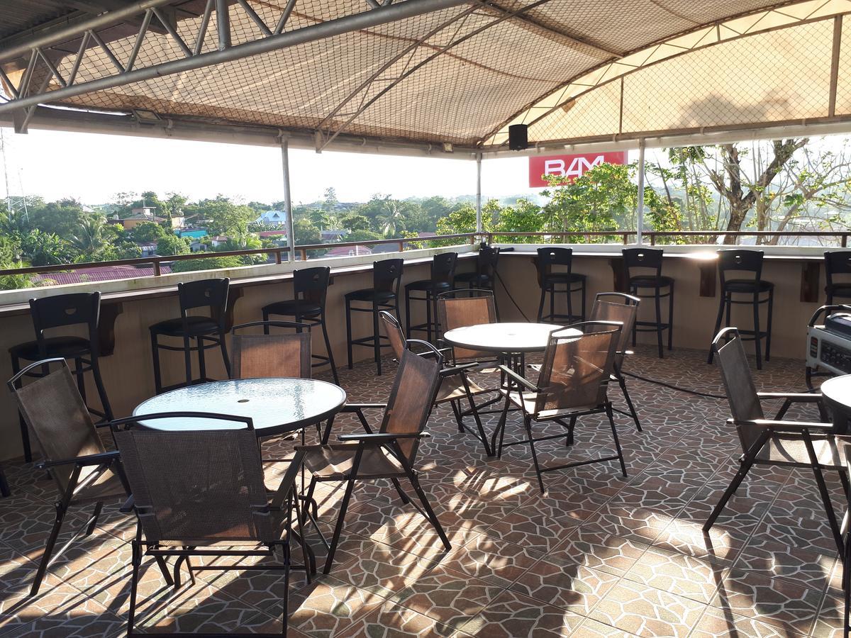 Hotel Y Restaurante Cafe De Paris Rio Dulce Luaran gambar